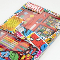 SET PAPELERÍA COLOREABLE CAJA MARVEL